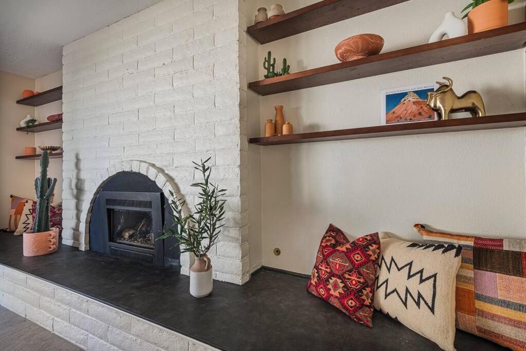 Chic 5 Bed Rooms Boho Retreat With - Games & Outdoor Movies! Албукерке Екстериор снимка